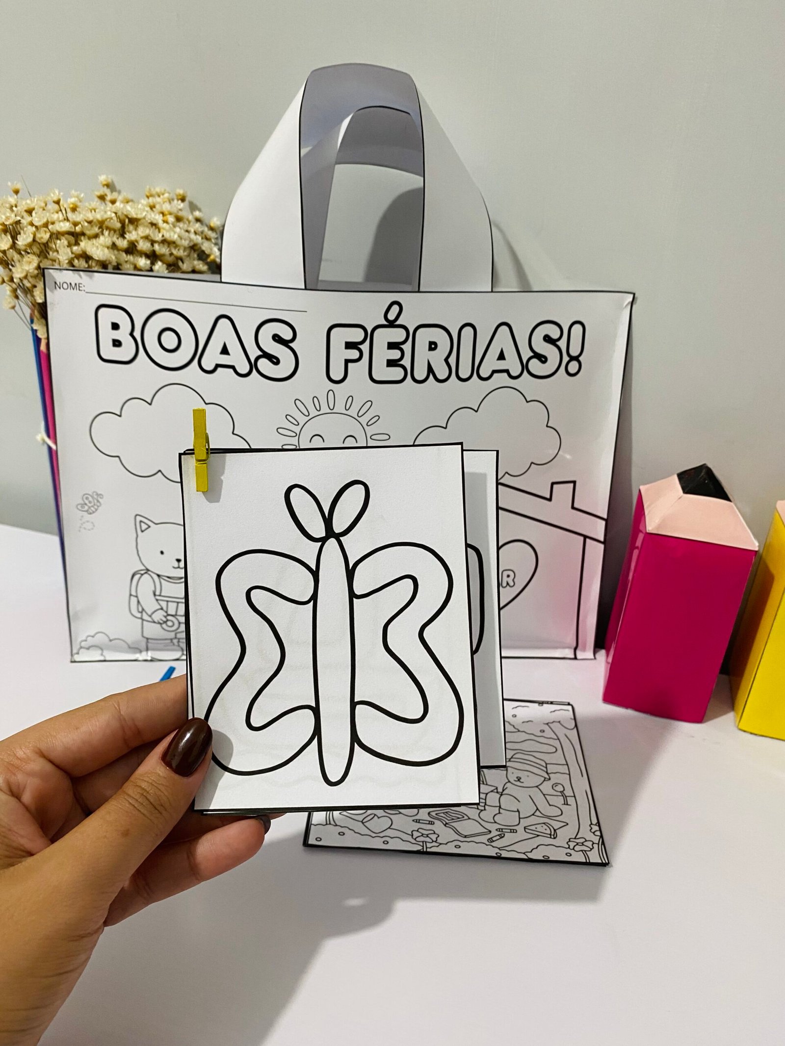 KIT BOBBIE GOODS- BOAS FÉRIAS COM 60 ATIVIDADES PARA COLORIR BOBBIE GOODS - Imagem 4