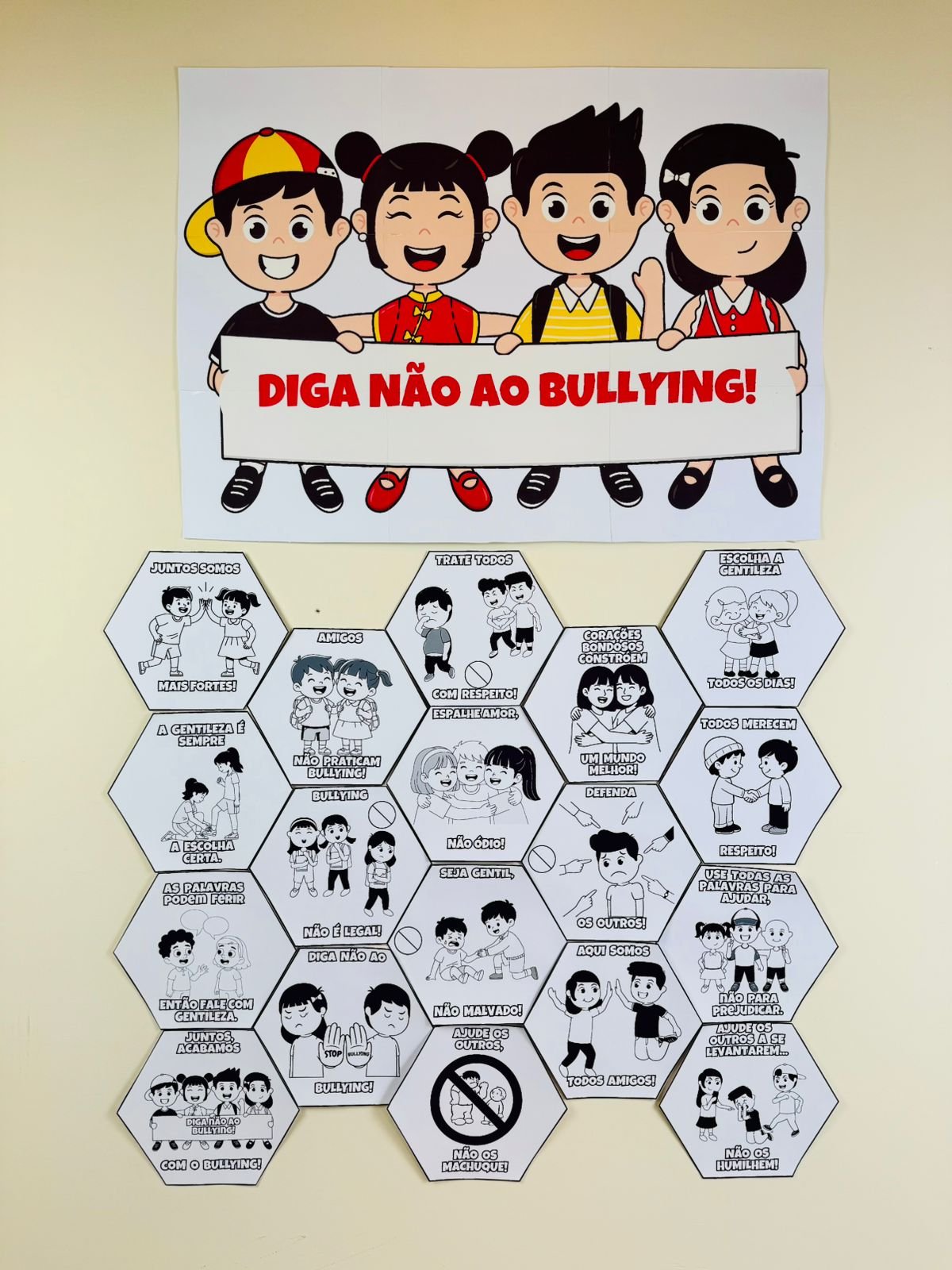 KIT BULLYING- PAINEL COLABORATIVO E LAPBOOK
